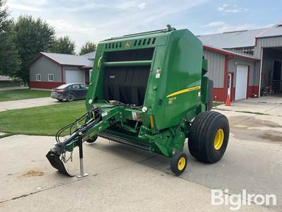 John Deere 550M Round Baler