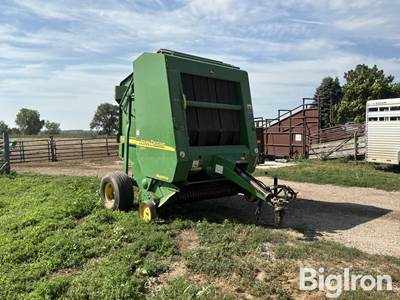 2001 John Deere 567 Round Baler