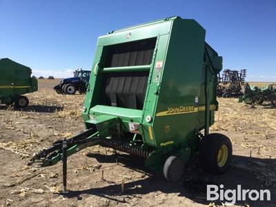 John Deere 567 Mega Wide Round Baler