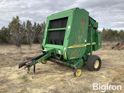 John Deere 567 MegaWide 5x6 Round Baler