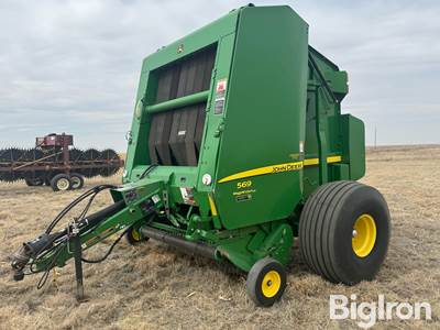 John Deere 569 MegaWide Round Baler