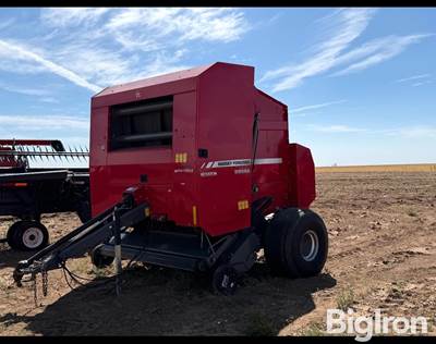 Massey Ferguson 2956A Round Baler