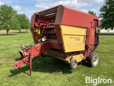 New Holland 855 Round Baler