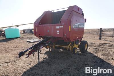 New Holland BR780 Twine Only Round Baler