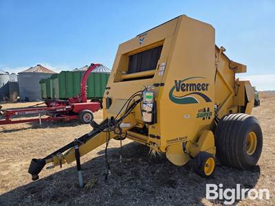 2014 Vermeer 605 Super M Cornstalk Special Round Baler