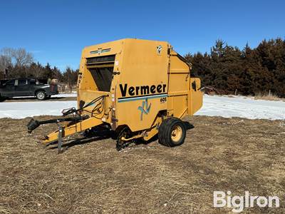 Vermeer 605 XL Round Baler