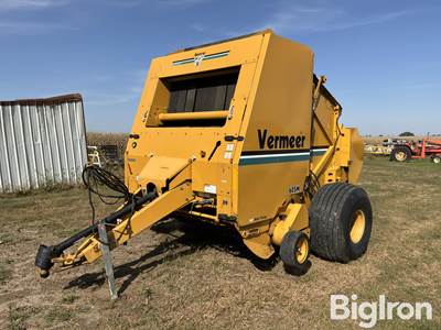 Vermeer 605M Round Baler