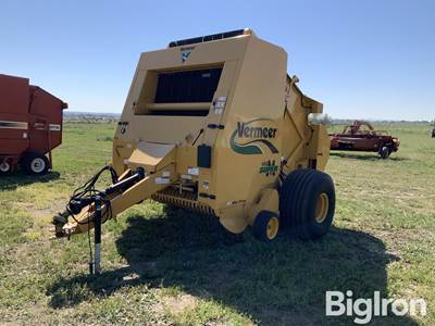 2014 Vermeer 605SM Round Baler