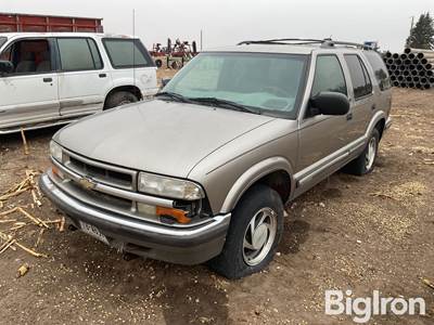 1999 Chevrolet Blazer LT 4WD SUV