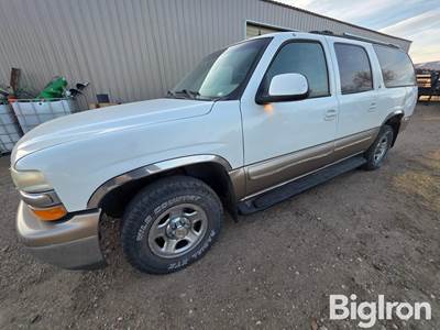 2002 Chevrolet 1500 Suburban 2WD SUV