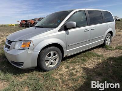 2008 Dodge Caravan Grand SXT Van