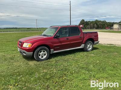2002 Ford Explorer 4x4 Pickup