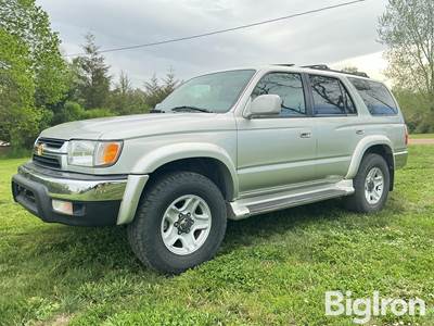 2001 Toyota 4 Runner SR5 4WD Sport Utility Vehicle
