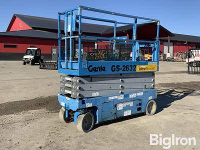 2016 Genie GS2632 Electric Self-Propelled Scissor Lift