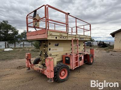 JLG 500RTS Rough Terrain Scissor Lift