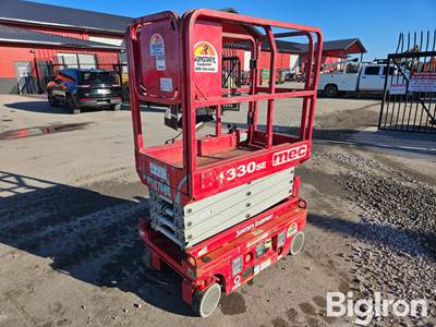 2018 MEC 1330SE Micro Slim Self-Propelled Scissor Lift