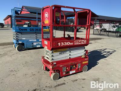 2018 MEC 1330SE Micso Slim Self-Propelled Scissor Lift
