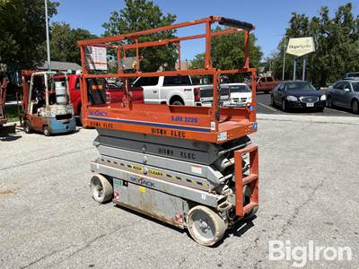 2004 SkyJack SJ3226 Scissor Lift