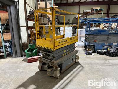 SkyJack SJIII 3219 Scissor Lift