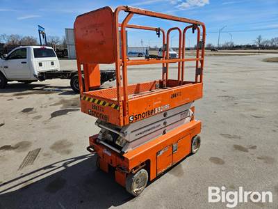 2018 Snorkel S3219E ANSI Self-Propelled Electric Scissor Lift