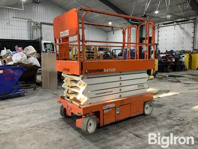 2021 Snorkel S4732E ANSI Electric Self-Propelled Scissor Lift