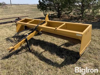 Buffalo E2-12 Pull-Type Scraper