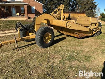 Caterpillar Hydraulic Eject 12 Yard Earth Scraper