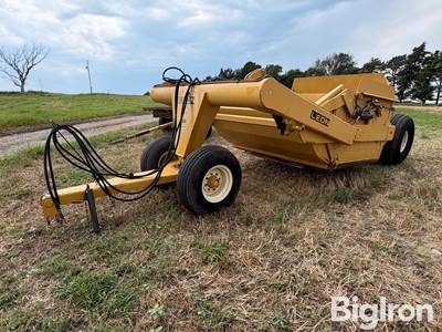Leon 850 Pull-Type Forced Ejection Scraper