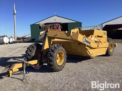 2014 Steiger Toreq 13,000 Pull-Type 13-Yard Scraper