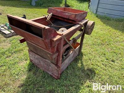Clipper 2B Seed Cleaner