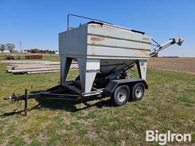 Convey-All BT640 Seed Tender