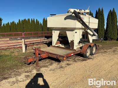 Friesen 220 Double Bin Bulk Seed Tender