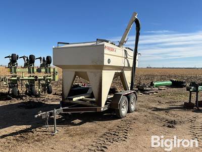 Friesen Seed Tender