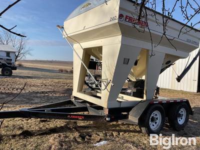 Friesen T/A Bulk Seed Tender