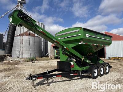 J&M 375ST Seed Tender