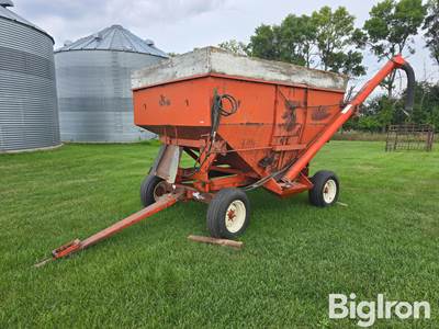 Kory 200 Gravity Wagon w/Seed Auger