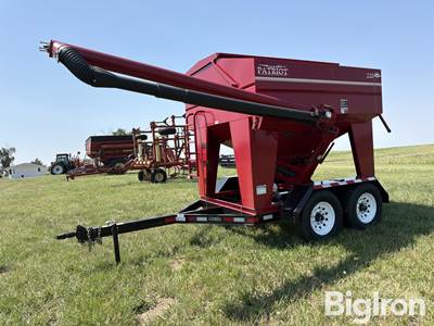 Patriot 220 T/A Seed Tender