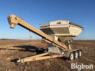 2010 Unverferth 3750 Tri/A Bulk Seed Tender