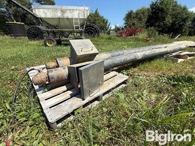 Unverferth Fertilizer Cross Auger
