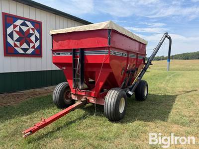 Unverferth GB335 2-Compartment Bulk Seed Tender Wagon