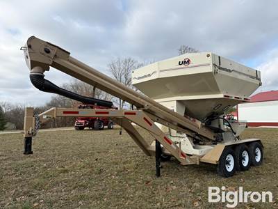 2013 Unverferth Seed Runner 3750 Dual Compartment Tri/A Seed Tender w/Gooseneck Hitch