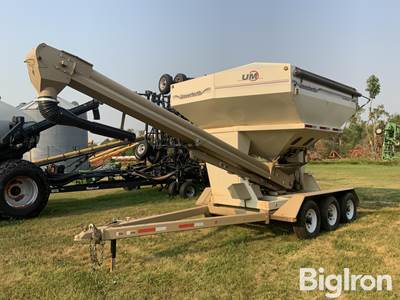 2014 Unverferth Seed Runner 3750 Seed Tender