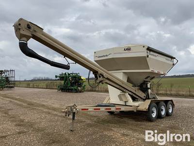 Unverferth Seedrunner 3750 XL Tri/A Seed Tender