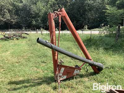 Westfield Hydraulic Drive Folding Auger