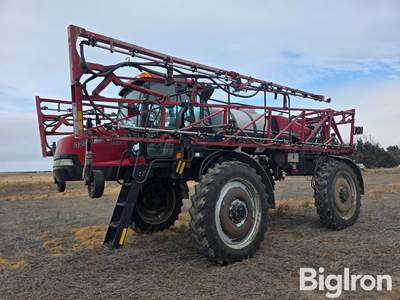 2009 Case IH 3230 Self-Propelled Sprayer