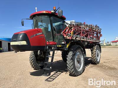2016 Case IH Patriot 4440 Self-Propelled Sprayer