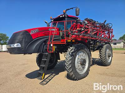 2019 Case IH Trident 5550 Self-Propelled Sprayer