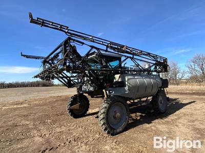 2003 Hagie 2101 DTS Self-Propelled Sprayer