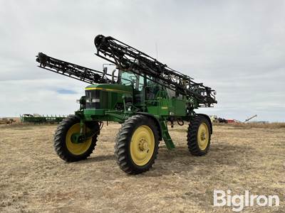 John Deere 4710 Self-Propelled Sprayer