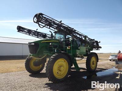 John Deere 4720 Self-Propelled Sprayer